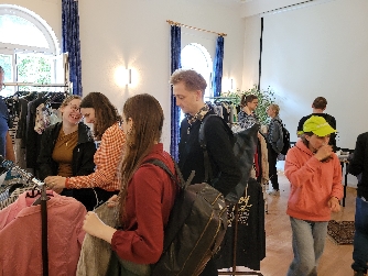 Kleider tauschen mit Greenpeace Kleider tauschen mit Greenpeace